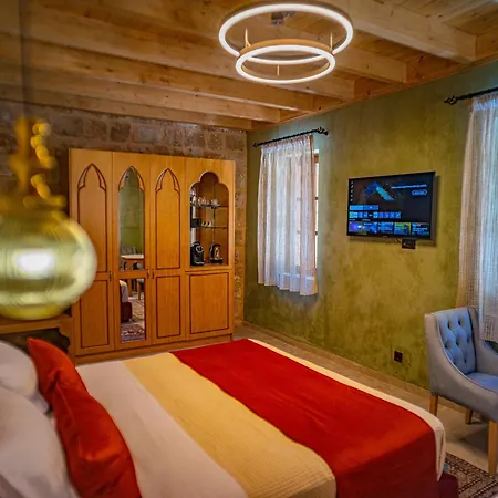 Fabrizio Del Carretto Отель