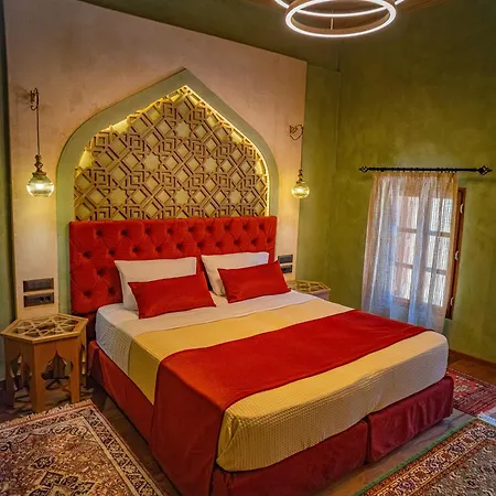 Fabrizio Del Carretto 5*