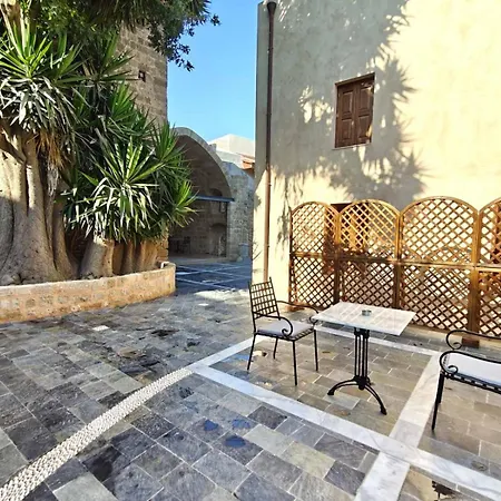 Ξενοδοχείο Fabrizio Del Carretto 5*