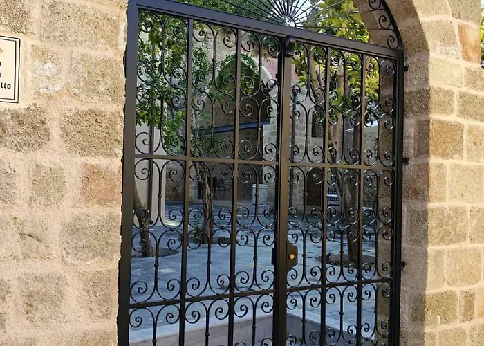 Fabrizio Del Carretto Отель Родос