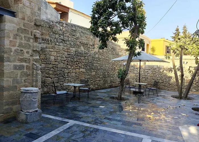 Fabrizio Del Carretto Hotel 5*