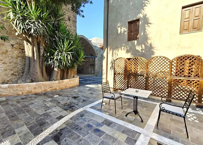 Hotel Fabrizio Del Carretto 5*