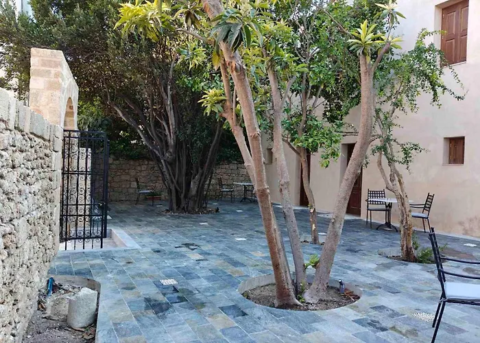 Отель Fabrizio Del Carretto